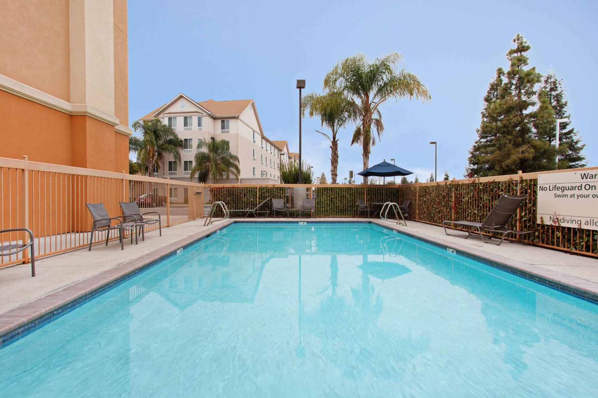 Hampton Inn & Suites Clovis Extérieur photo