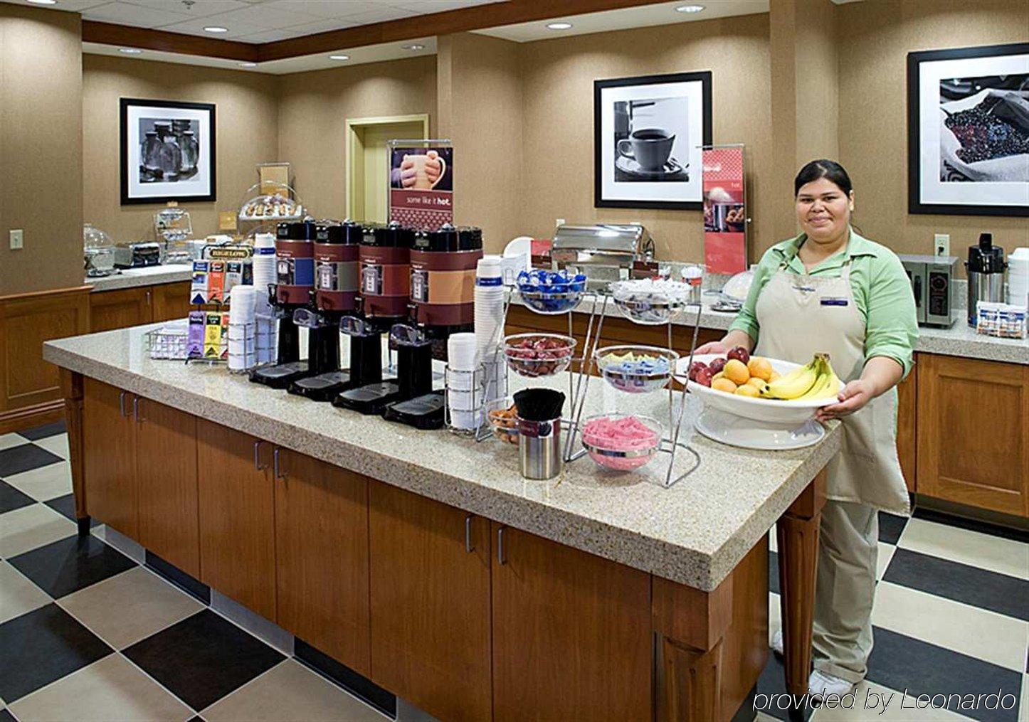 Hampton Inn & Suites Clovis Restaurant photo